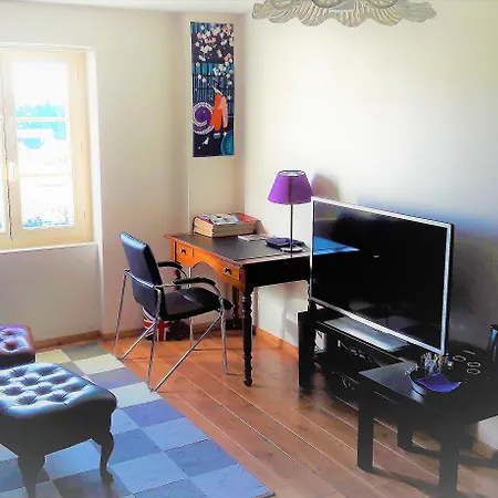 Oda ve Kahvaltı Chez Martine Et Philippe En Velay