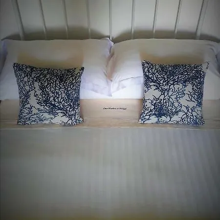 Chez Martine Et Philippe Bed & Breakfast *